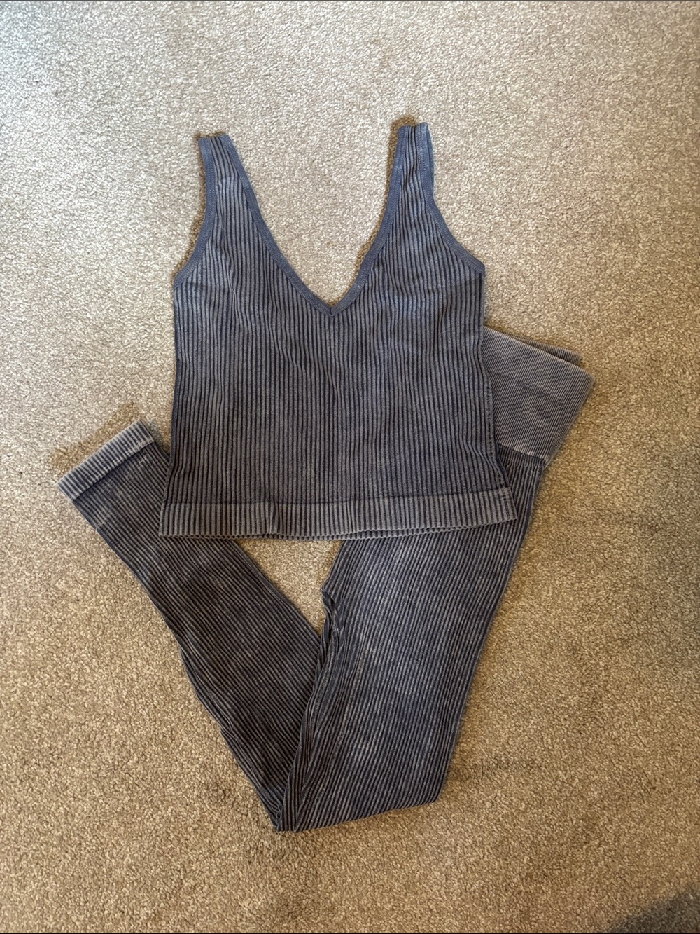 Aura Ribbed V-Neck Tank & Legging Set - Charcoal Gray